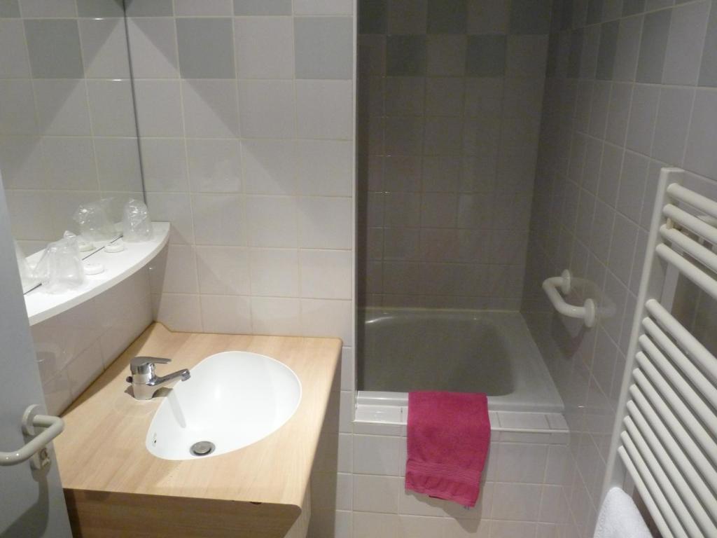 Hotel De La Gare Saint-Mihiel Room photo